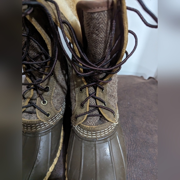 LL Bean 10" Brown Weave Wool Herringbone Shearling Lined Duck Boots 9 M - Picture 2 of 9
